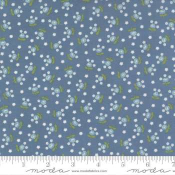 Nantucket Summer 55266-15 by Bonnie & Camille for Moda Fabrics quilting patchwork fabric