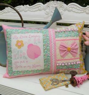 Little Ladybug  - Sally Giblin- Rivendale - Cushion  Pattern