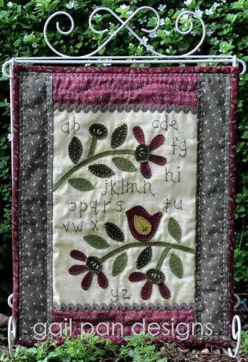 Red Robin Blooms - by Gail Pan Designs -  Stitchery Pattern