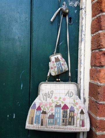 Homespun Street Bag & Purse - by Hatched and Patched - Pattern