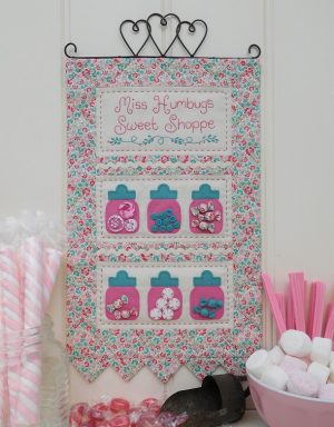 Miss Humbugs - The Rivendale Collection Wallhanging Pattern