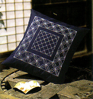 Sashiko Cushion Kit #31 Navy - Sashiko Cushion Kit