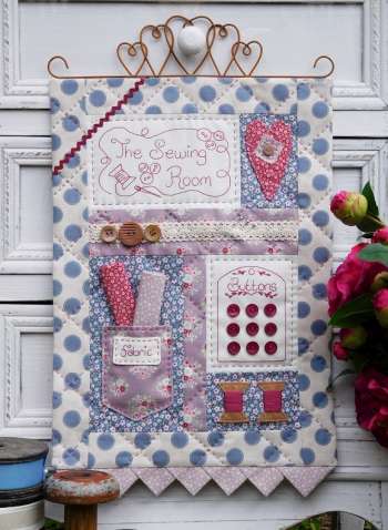 The Sewing Room -Sally Giblin- Rivendale - Wallhanging  Pattern