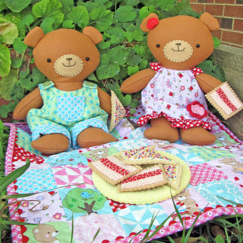 Picnic Time - by Two Brown Birds - Teddy Softie Pattern