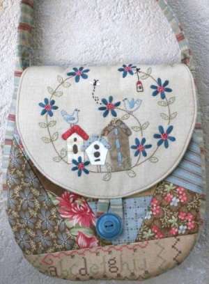 Birdhouse Bag - by Lynette Anderson Designs - Bag Patterns.