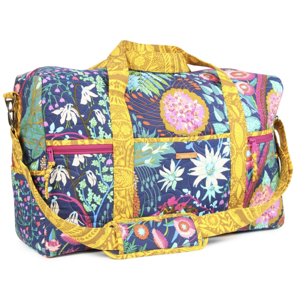 Travel Duffel 2.1 Bag Pattern by Annie