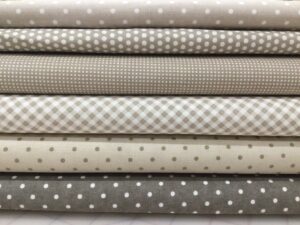 Brown/Gray Fat Quarter Bundle 6pce Applique, patchwork and quilting fabric. Moda Fabric