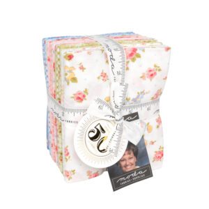 Memory Lane Fat Quarter Bundle Applique, patchwork and quilting fabric. Fabric Range by Brenda Riddle for Moda Fabrics.