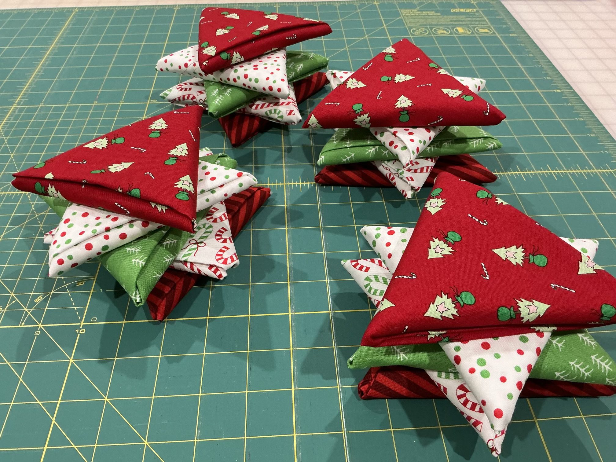 Christmas STAR FQ Bundle - Patchwork Quilting Fabric