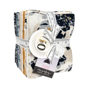 Arabesque Fat Quarter Bundle Applique, patchwork and quilting fabrics. Range by Studio M for Moda Fabrics.